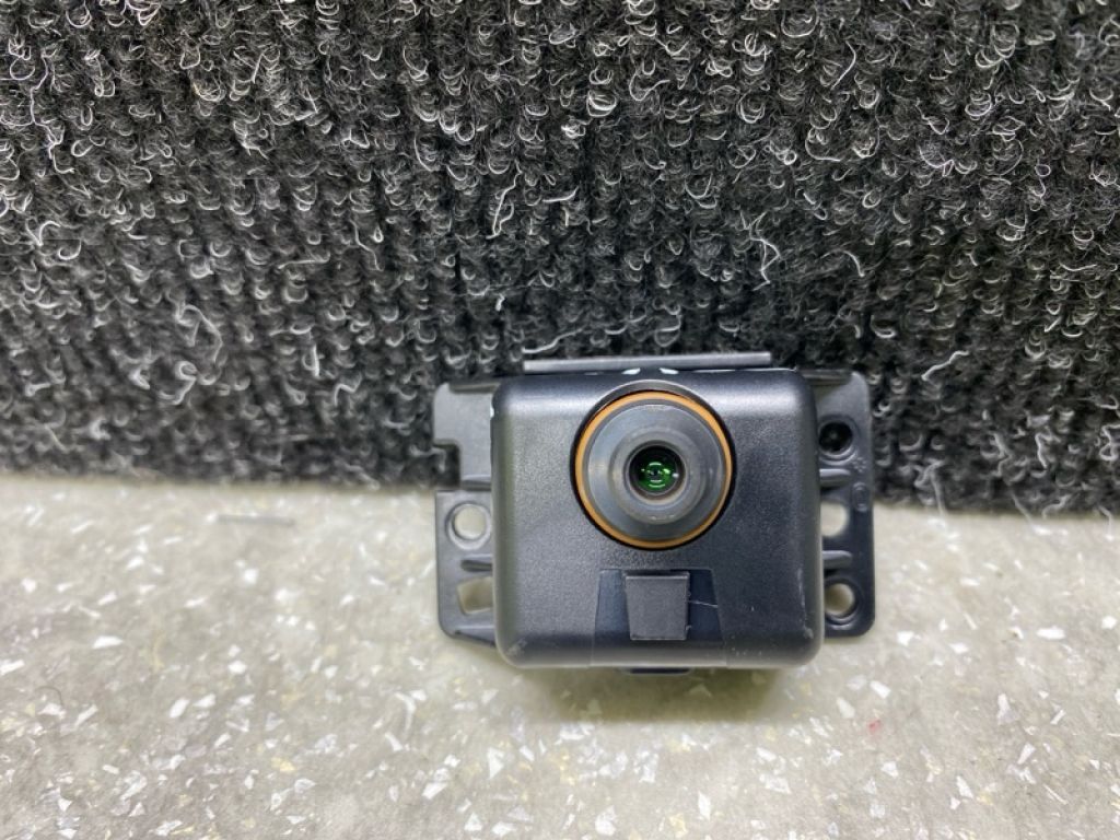 HU5Z-17700-N | камера переднього виду FORD FUSION 14-