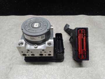 Блок ABS FORD FOCUS 10-18