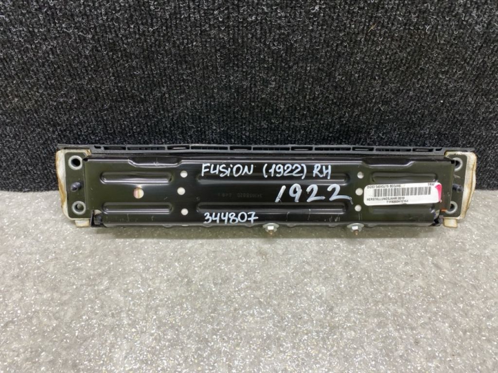 DG9Z-54045J76-BB | Подушка безпеки в коліна прав. FORD FUSION 14-