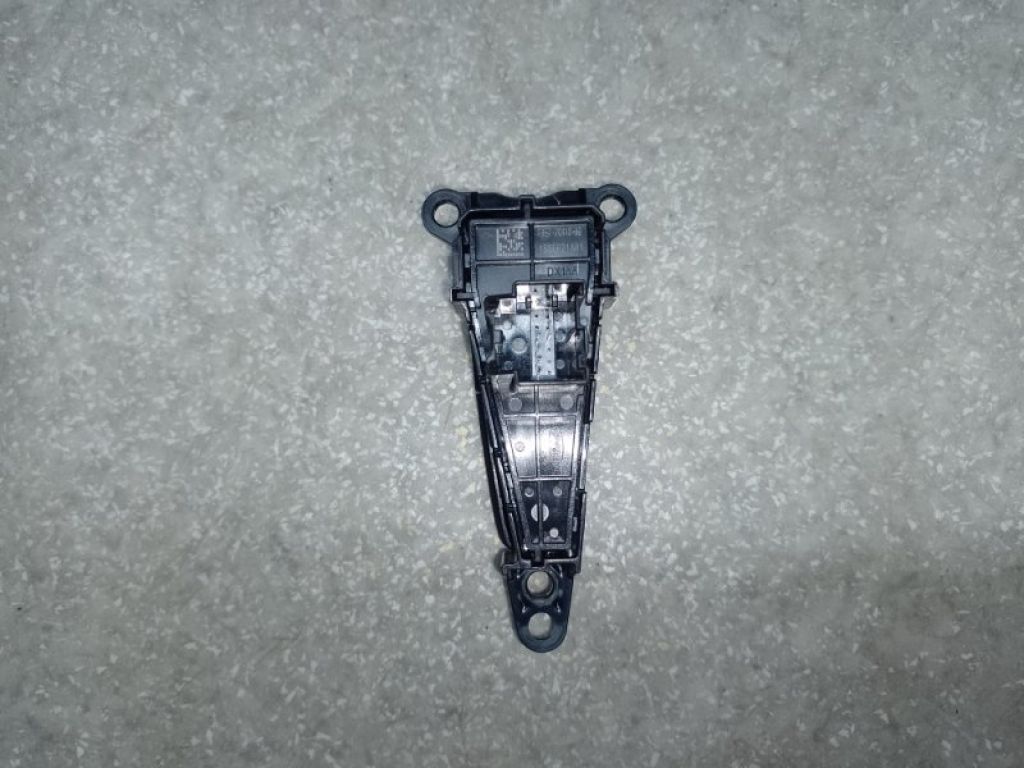 F1EZ-2C418-A | Кнопка антипробуксової системи FORD FOCUS 10-18 - Фото 3