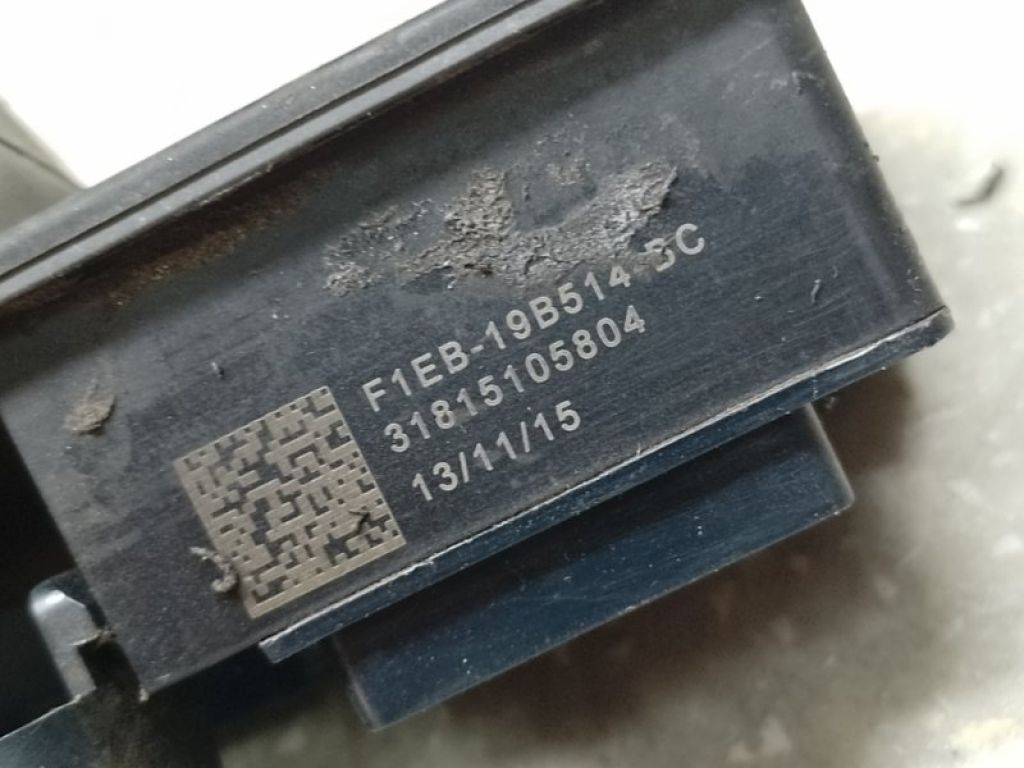 F1EZ-54432A38-G | Кнопка открывания багажника наружная FORD FOCUS 10-18 - Фото 4