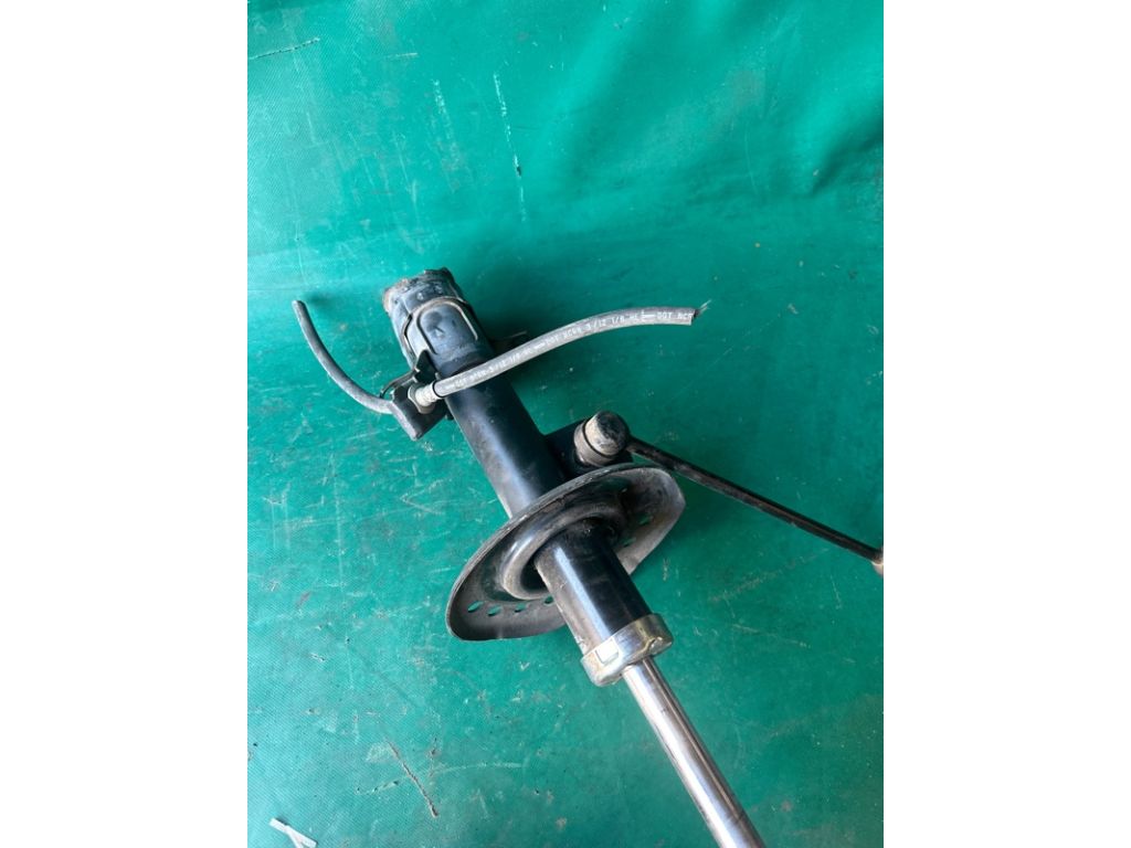 E4303-3NA0C | Амортизатор передн. лів. NISSAN LEAF 10-17 - Фото 4