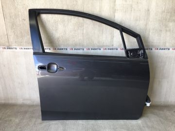 Двері передн. прав. TOYOTA PRIUS 16-