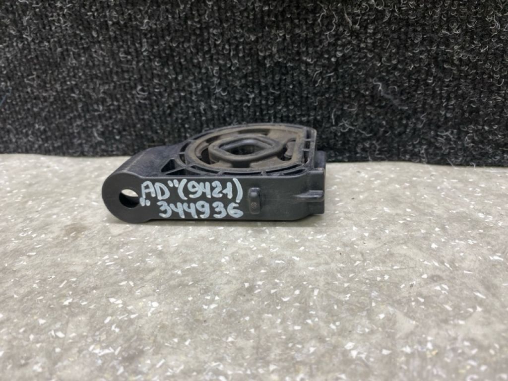 25333-F2000 | Крепление радиатора HYUNDAI ELANTRA AD 16- - Фото 3