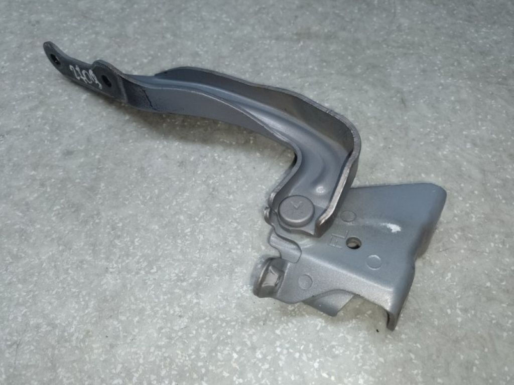 57260SG0109P | Петля капота лев. SUBARU FORESTER 12-19