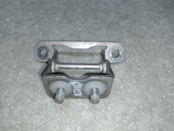 Петля крышки багажника SUBARU FORESTER 12-19