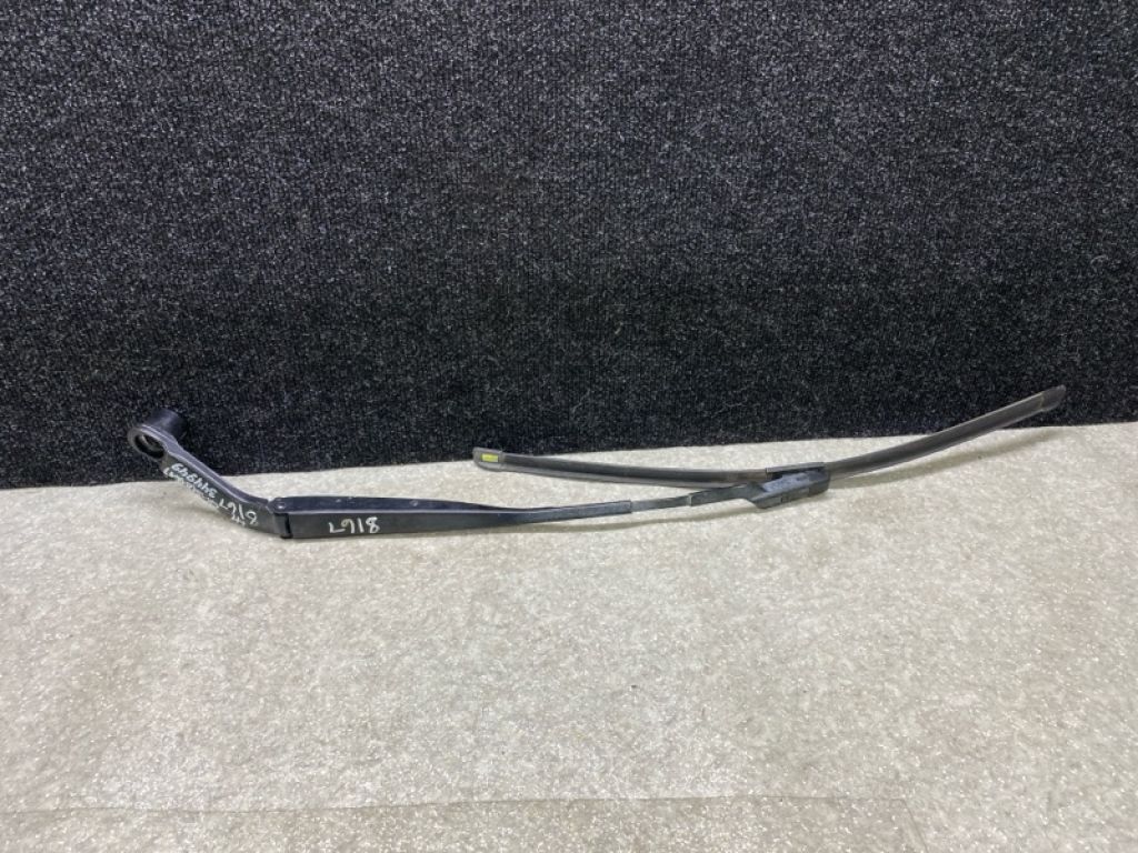 KB7W-67-321 | Поводок стеклоочистителя передний лев. MAZDA CX-5 (KF) 16-21