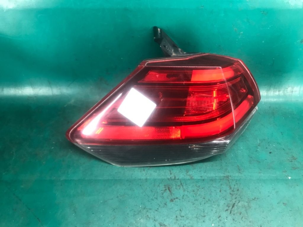 26555-6FL0A | Фонарь наружный лев. NISSAN X-TRAIL/ROGUE T32 13-20