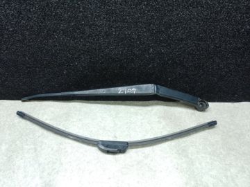 Поводок стеклоочистителя передний лев. SUBARU FORESTER 12-19