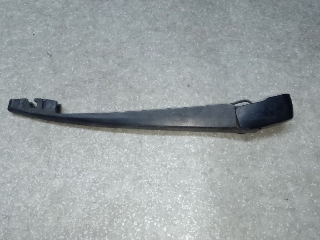 86532SC080 | Поводок стеклоочистителя задний SUBARU FORESTER 12-19