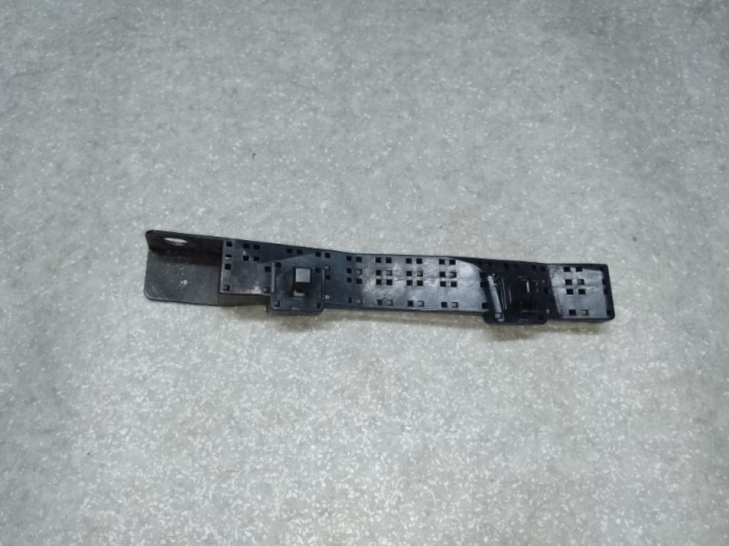 57707SG030 | Кронштейн переднього бампера (на крилі) лів. SUBARU FORESTER 12-19 - Фото 2