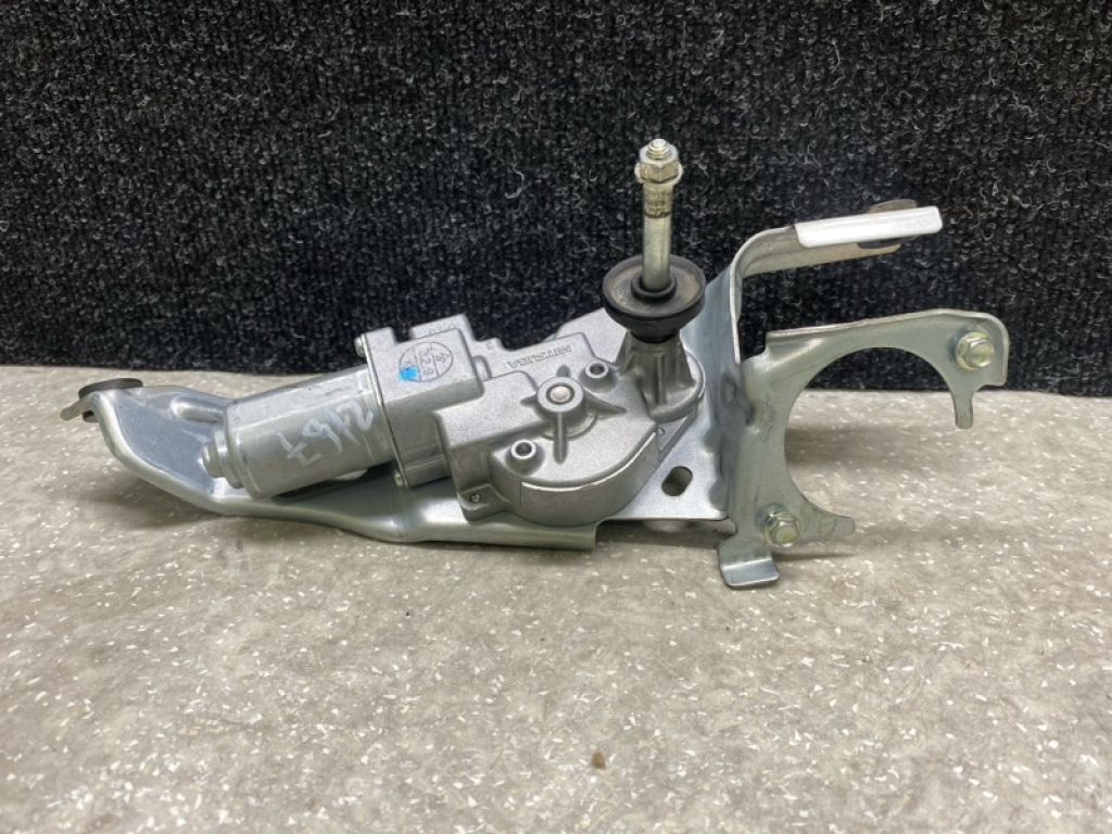 DGH9-67-450 | Моторчик склоочисника задн. MAZDA CX-30 19-