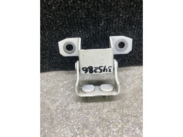 Петля крышки багажника MAZDA CX-30 19-