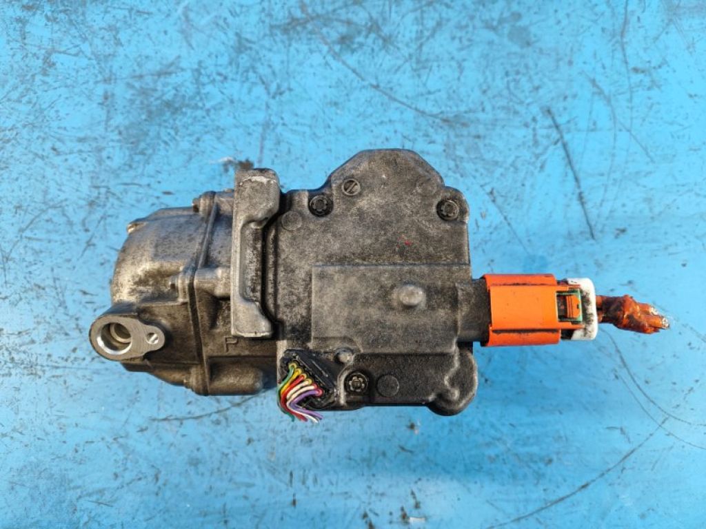 88370-47060 | Компресор кондиціонера TOYOTA PRIUS - 30 09-17 - Фото 2