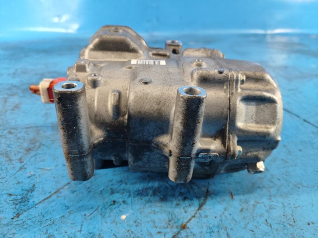 88370-47060 | Компресор кондиціонера TOYOTA PRIUS - 30 09-17 - Фото 6
