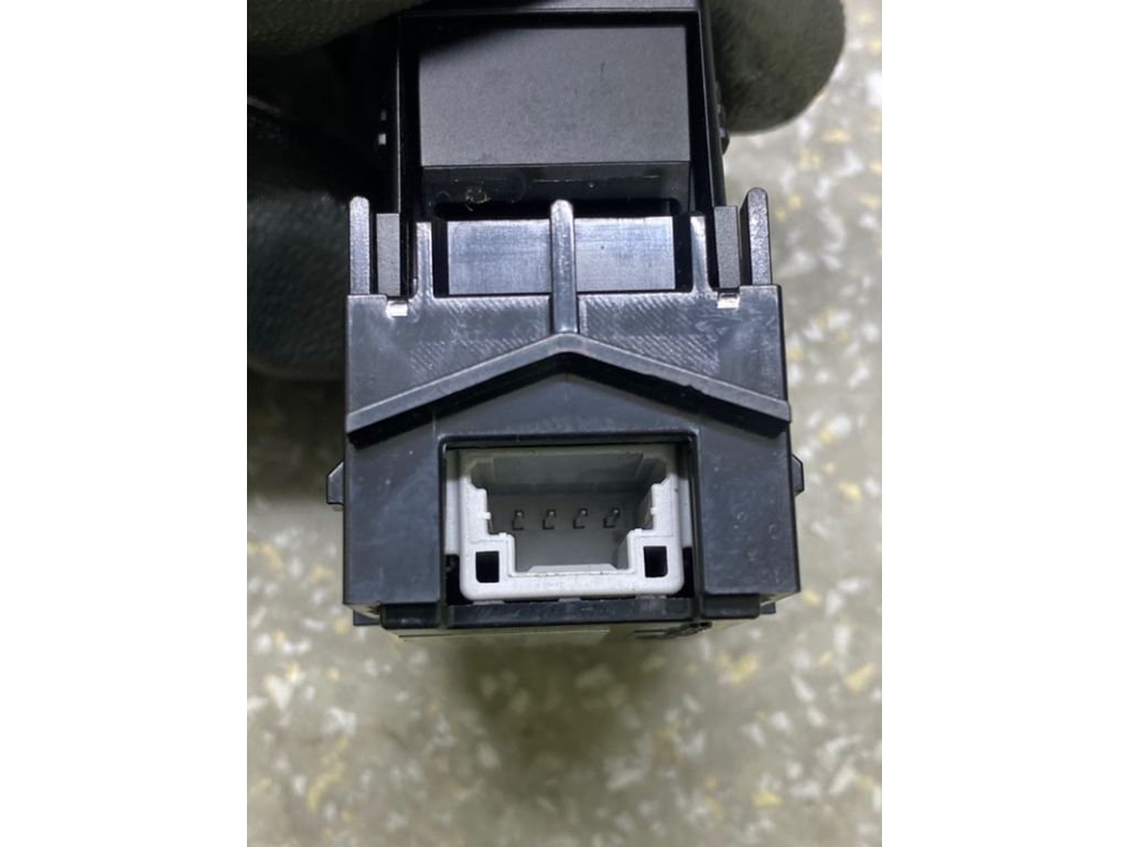 BDGF-66-370 | Кнопка склопідіймача задн. MAZDA CX-30 19- - Фото 6