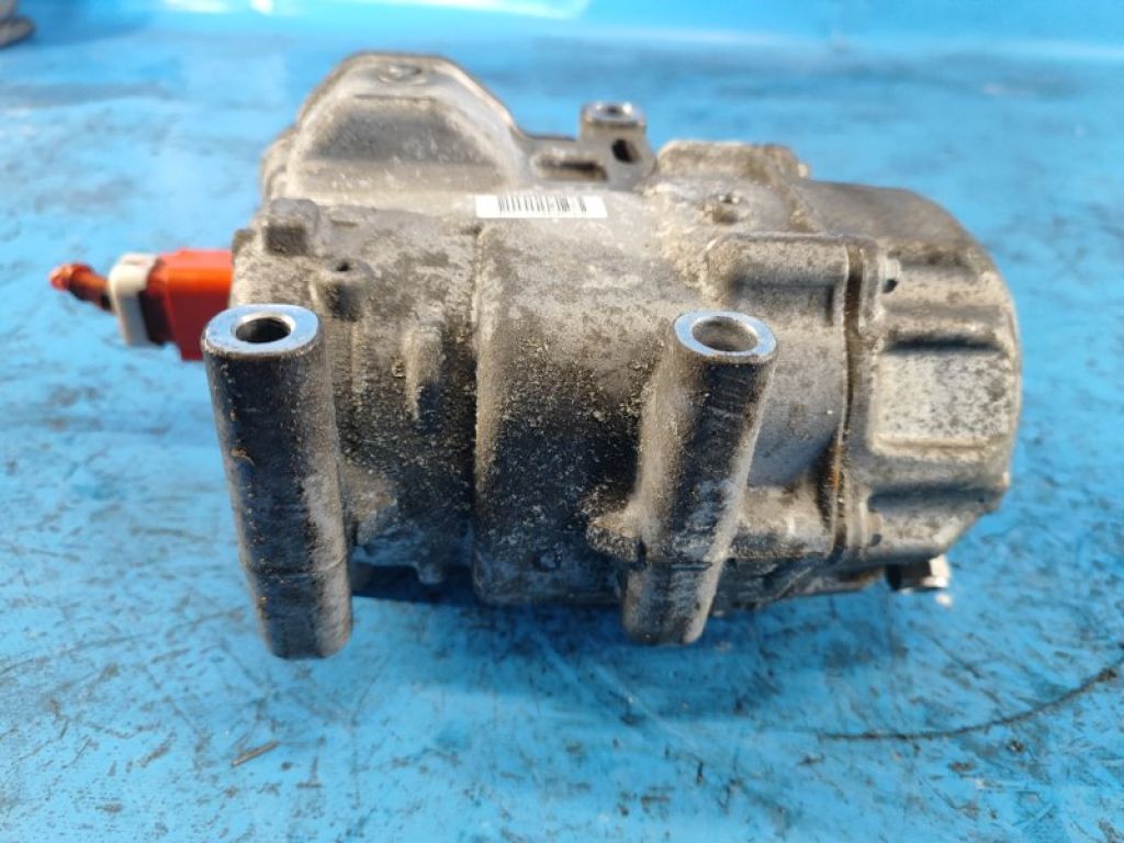 88370-47060 | Компресор кондиціонера TOYOTA PRIUS PLUS 11-14 - Фото 6