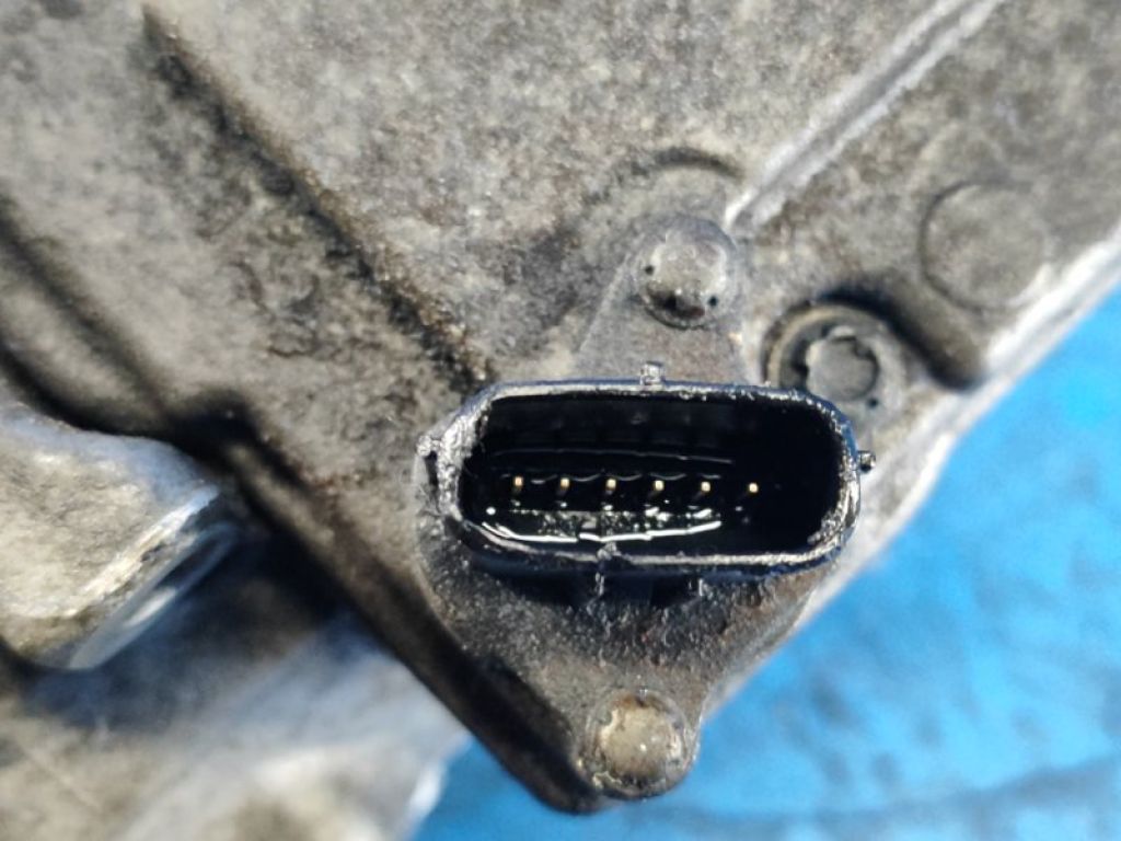 88370-47060 | Компресор кондиціонера TOYOTA PRIUS PLUS 11-14 - Фото 8