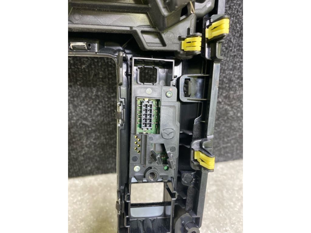 DFR7-64-340A | Консоль центральна MAZDA CX-30 19- - Фото 7