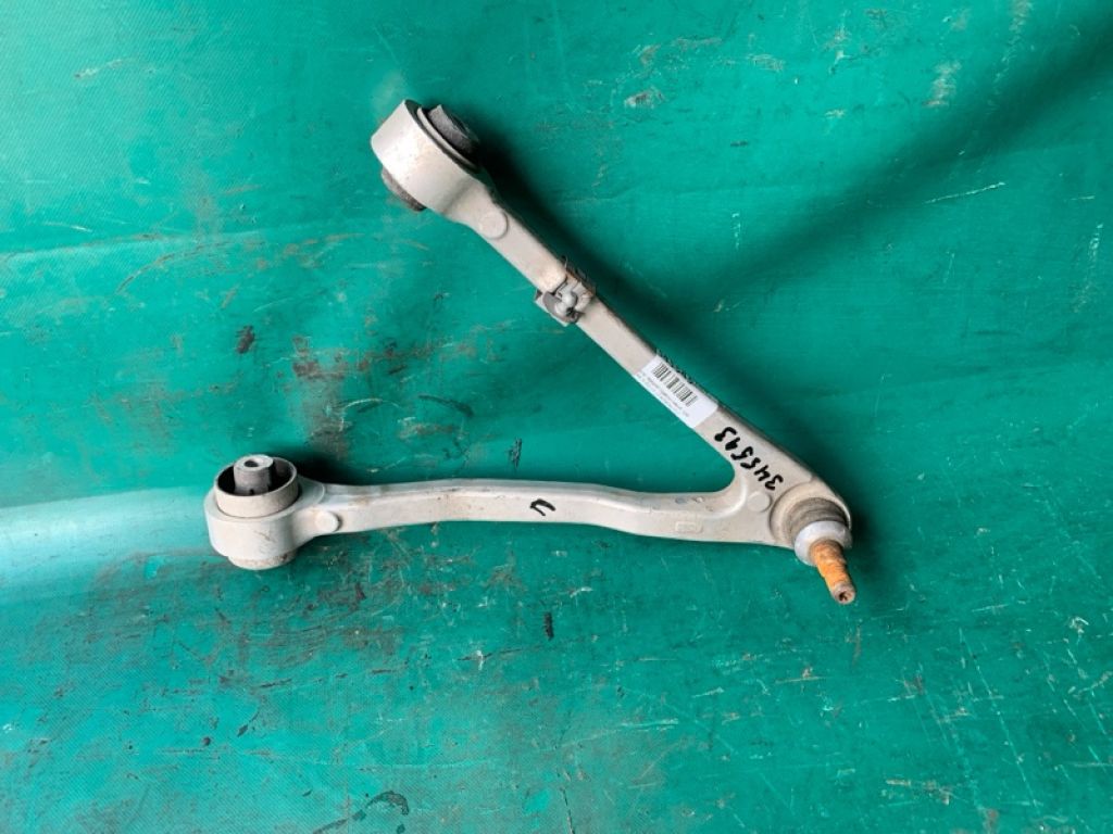 31 10 6 863 740 | Рычаг передней подвески нижний прав. BMW I3 (I01) 13–22