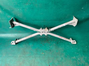 Розпірка кузова передн. BMW I3 (I01) 13–22