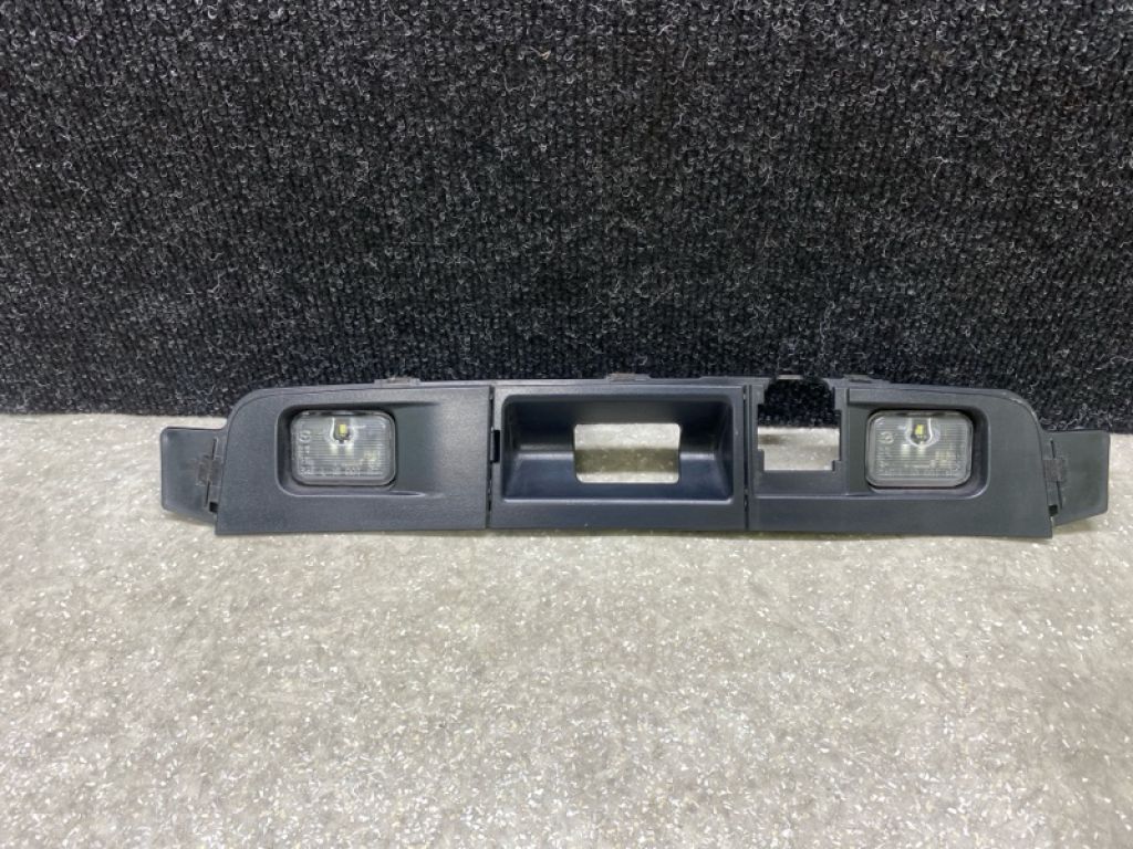 DGJ1-50-854 | Панель подсветки номера MAZDA CX-30 19-