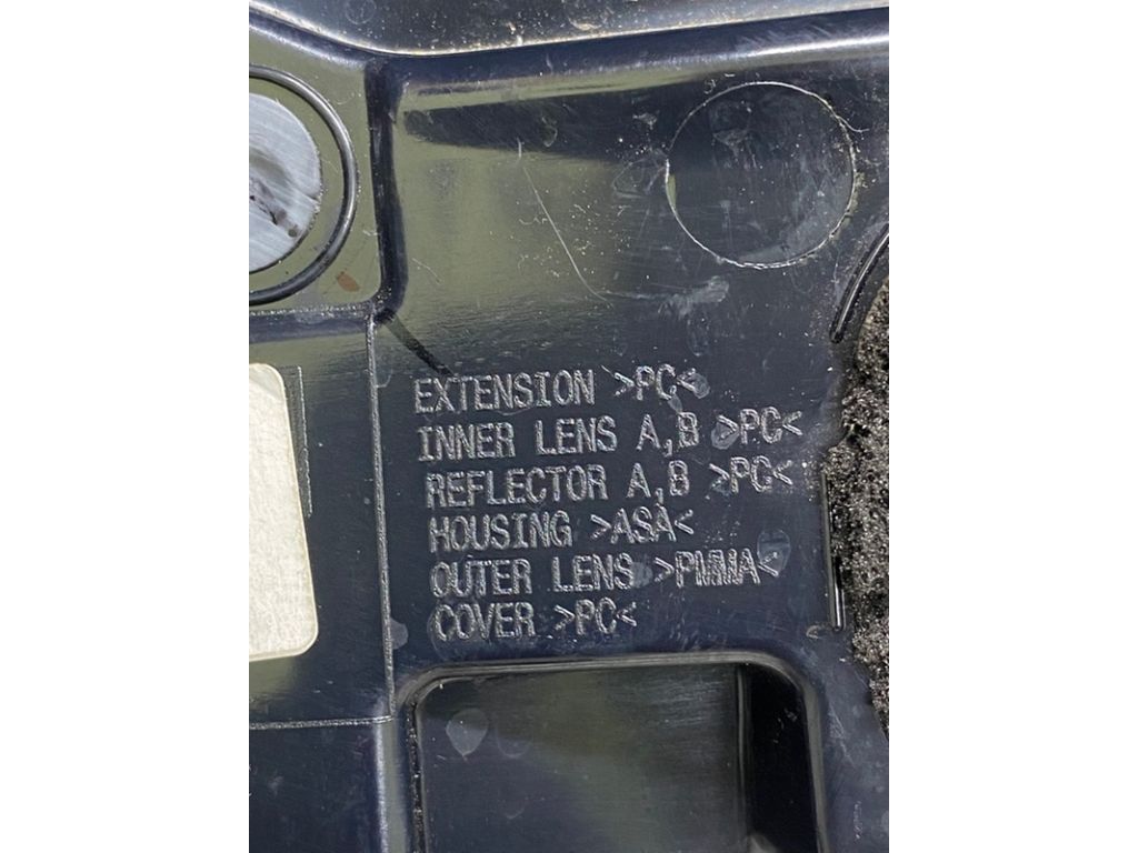 DGH9-51-3G0 | Фонарь внутренний лев. MAZDA CX-30 19- - Фото 3