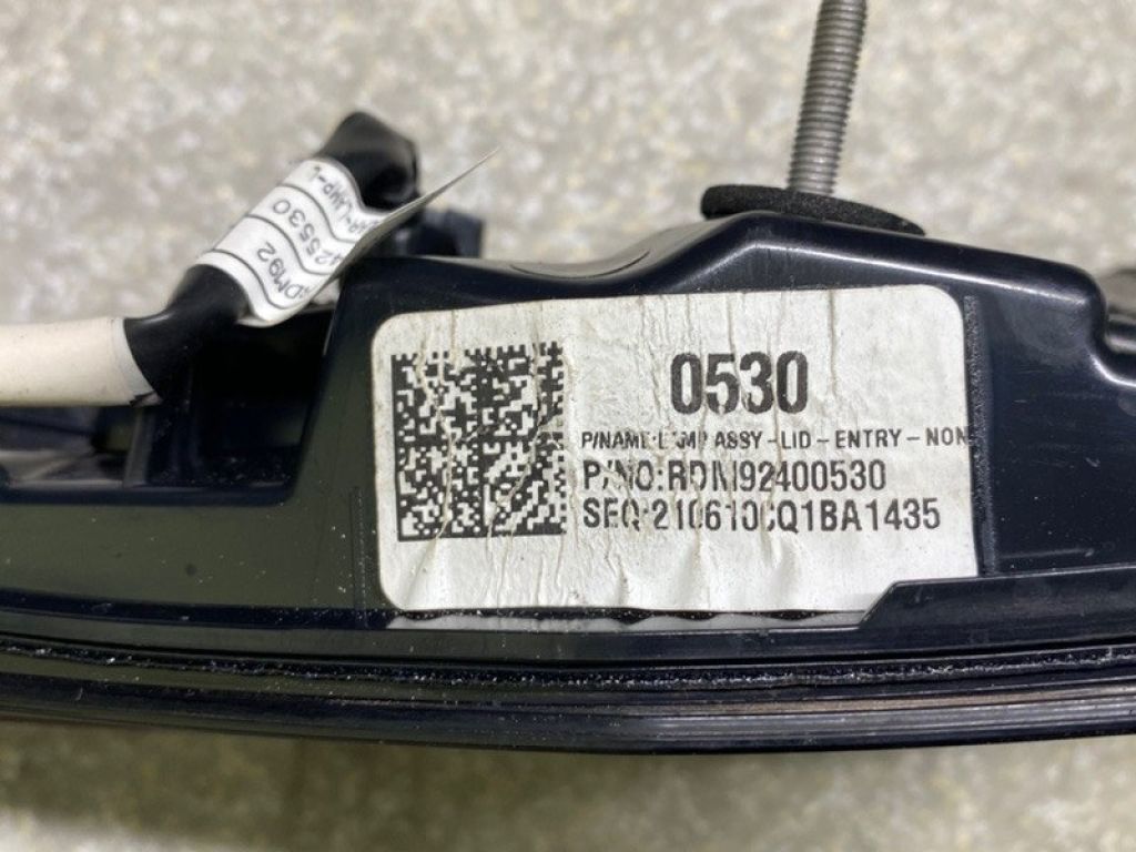 DGH9-51-3G0 | Фонарь внутренний лев. MAZDA CX-30 19- - Фото 6