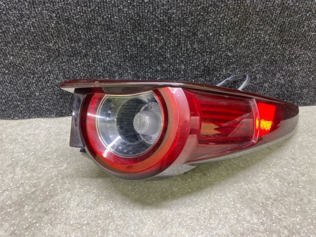 DGH9-51-150A | Фонарь наружный прав. MAZDA CX-30 19-
