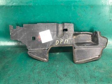 Дефлектор радиатора прав. TOYOTA CAMRY 40 06-11