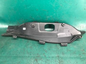Накладка на стійку кузова задн. прав. BMW I3 (I01) 13–22