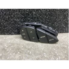 Кнопки на руль лев. HYUNDAI ELANTRA MD 10-15