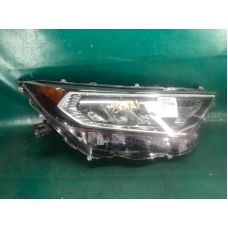 Фара прав. TOYOTA RAV4 18-
