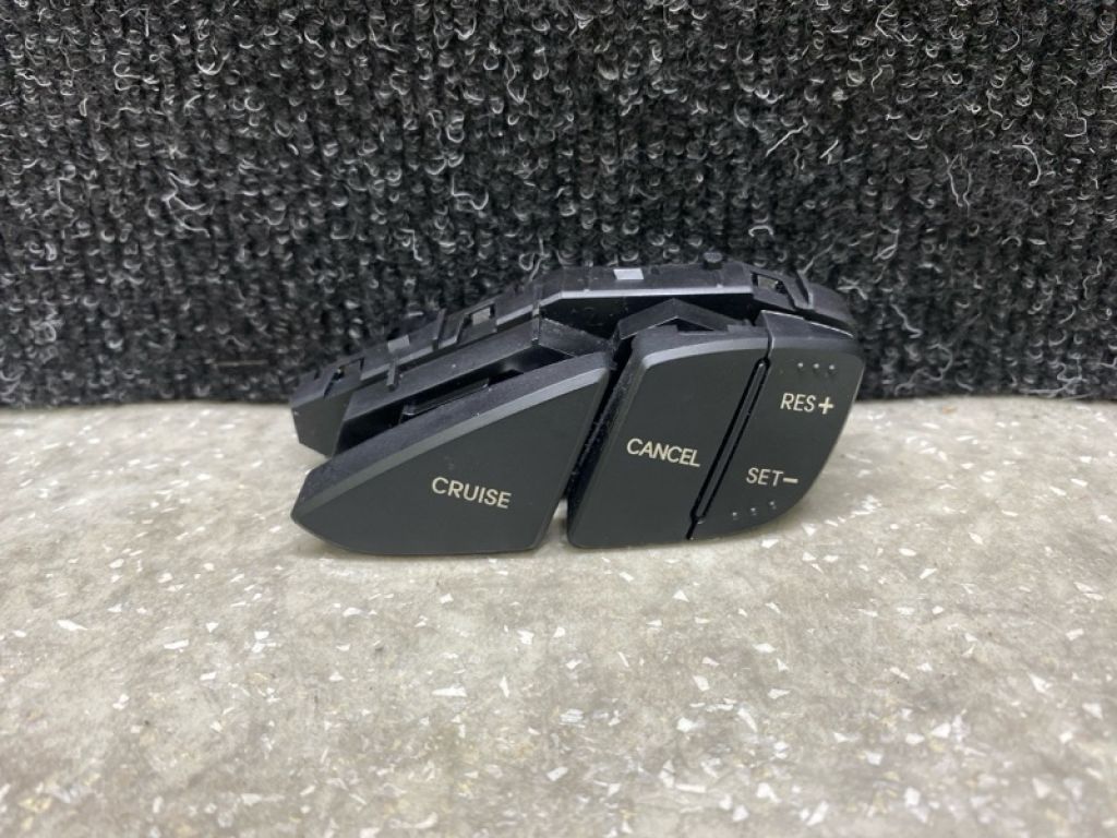 96700-3X801RY | Кнопки руля прав. HYUNDAI ELANTRA MD 10-15