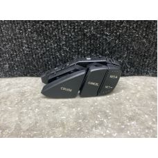 Кнопки на руль прав. HYUNDAI ELANTRA MD 10-15