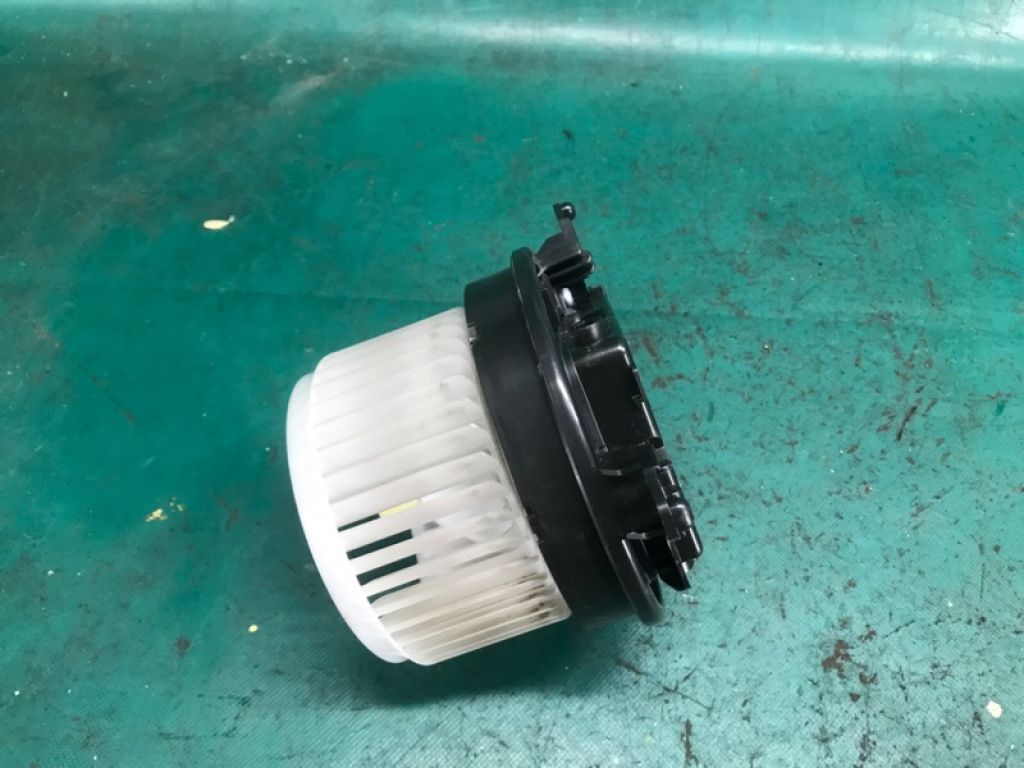 87103-78030 | Моторчик пічки LEXUS NX 14-21 - Фото 3