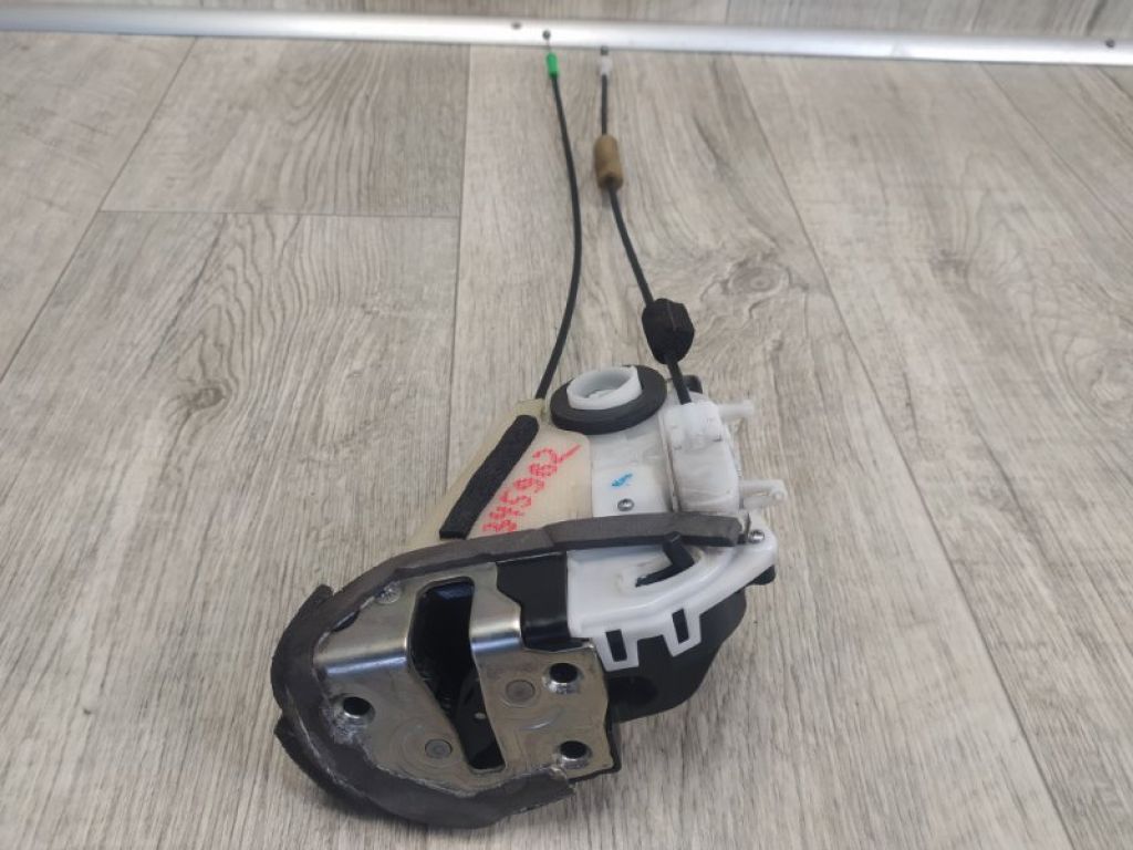 69060-47090 | Замок двері задн. лів. TOYOTA PRIUS - 30 09-17