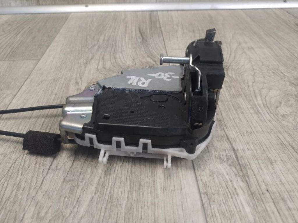 69060-47090 | Замок двері задн. лів. TOYOTA PRIUS - 30 09-17 - Фото 3