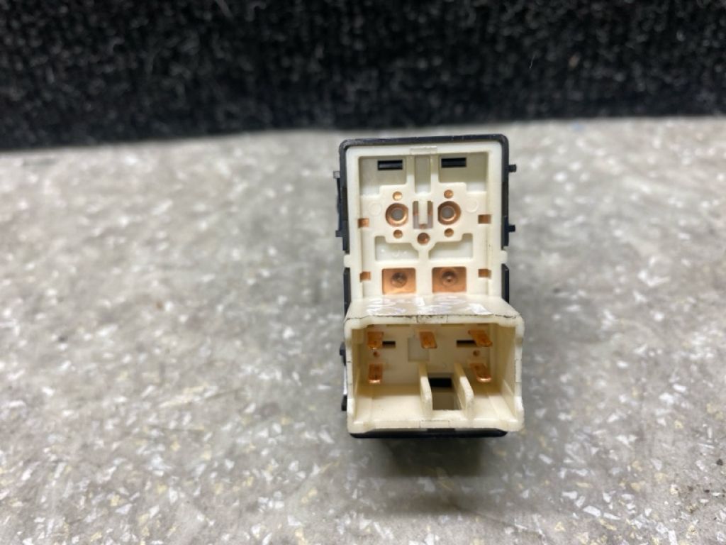 93581-K0010 | Кнопка стеклоподъемника задн. KIA SOUL SK3 19- - Фото 3
