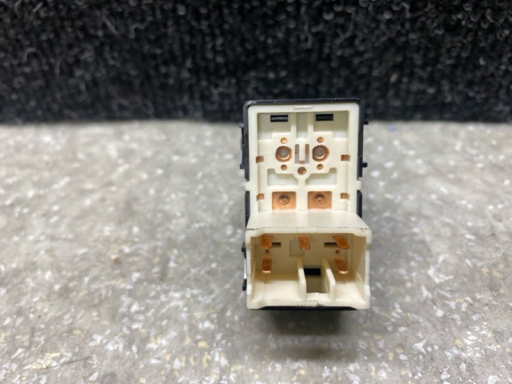 93581-K0010 | Кнопка стеклоподъемника задн. KIA SOUL SK3 19- - Фото 3