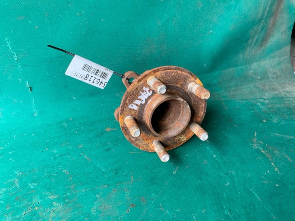 E1GZ-1104-F | Маточина колеса задн. LINCOLN MKX 16-18