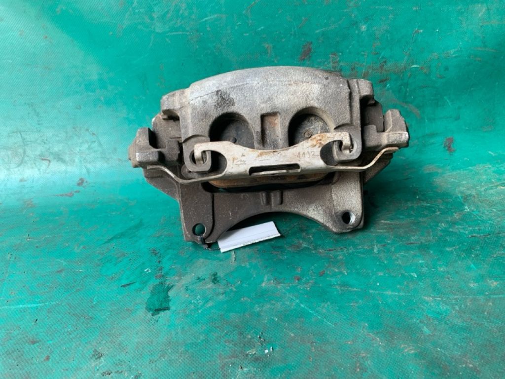 E1GZ-2B120-A | Суппорт тормозной передн. прав. LINCOLN MKX 16-18 - Фото 3