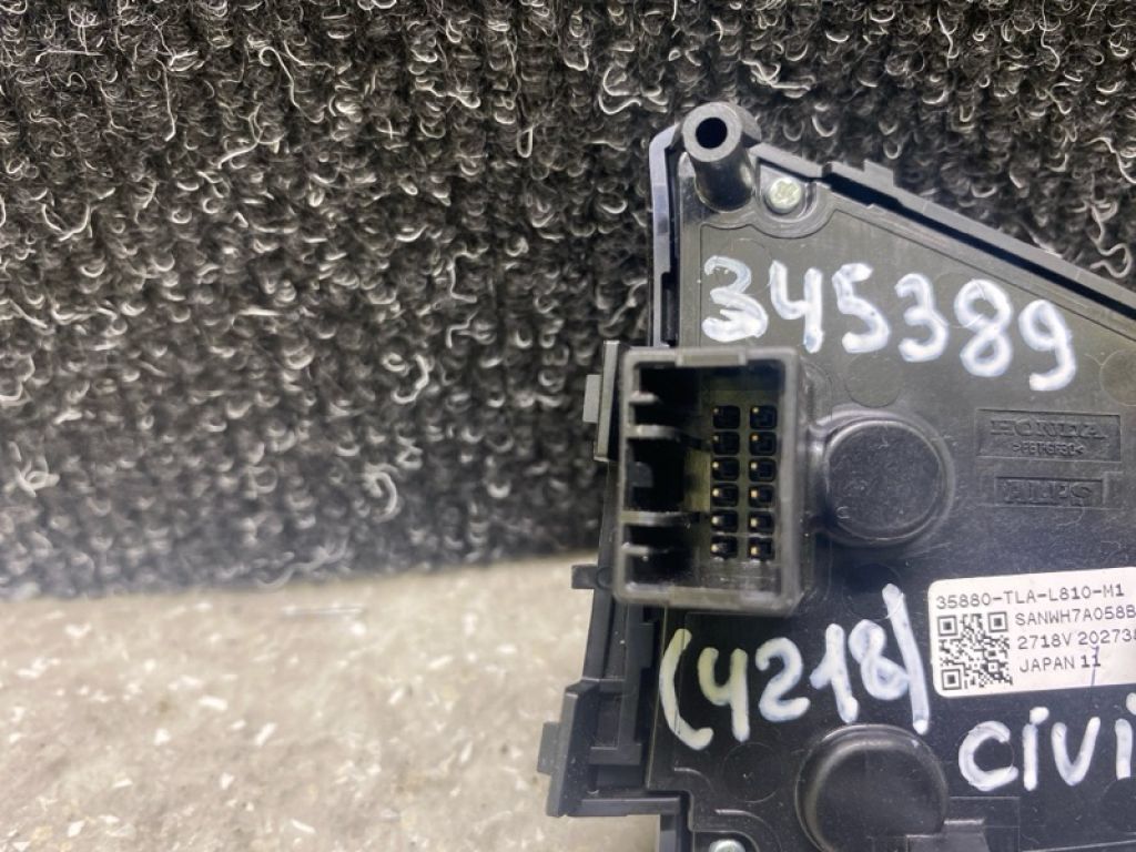 35880-TLA-L81 | Кнопки на руль лев. HONDA CIVIC FC/FK 15- - Фото 3