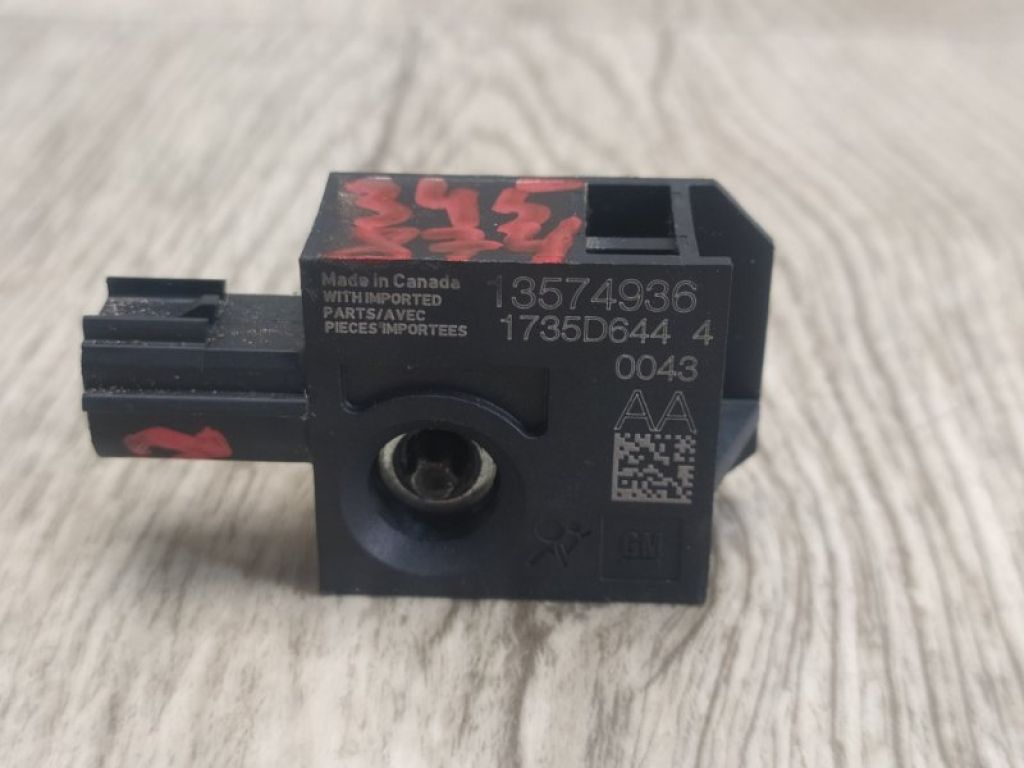 13574936 | Датчик удара задн. CHEVROLET EQUINOX 09-17 - Фото 2