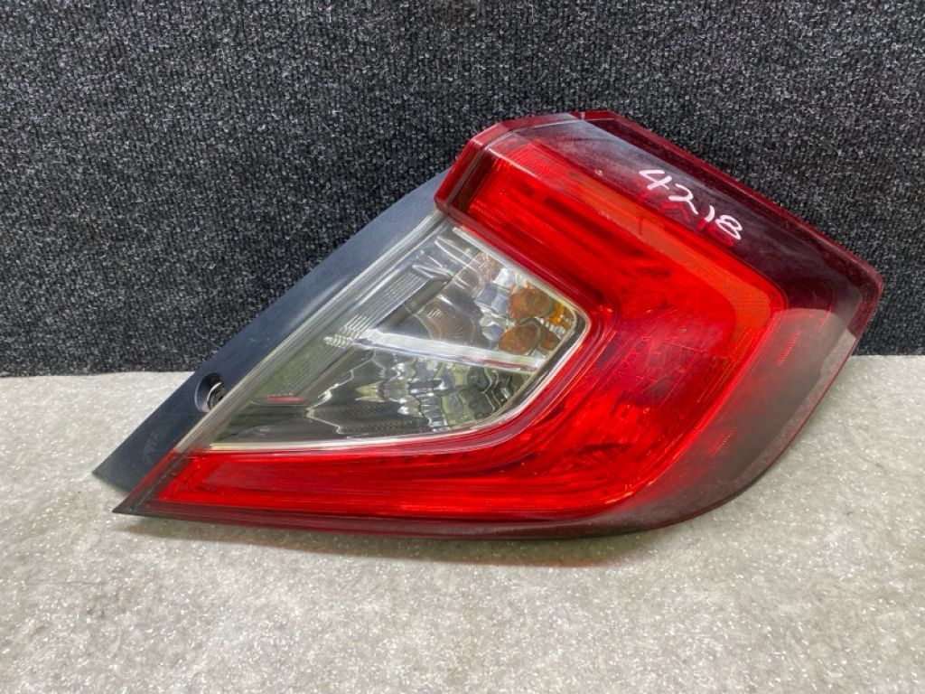 33500-TBA-A01 | Фонарь наружный прав. HONDA CIVIC FC/FK 15-