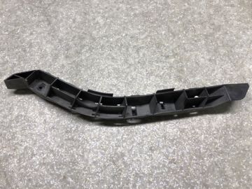 Кронштейн переднього бампера (на крилі) лів. SUBARU FORESTER SG 02-07