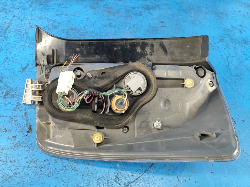 81561-47120 | Фонарь наружный лев. TOYOTA PRIUS - 30 09-17 - Фото 6