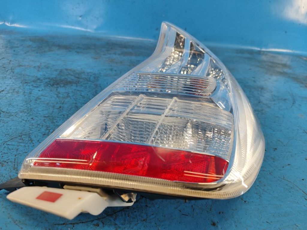81551-47121 | Фонарь наружный прав. TOYOTA PRIUS - 30 09-17 - Фото 5
