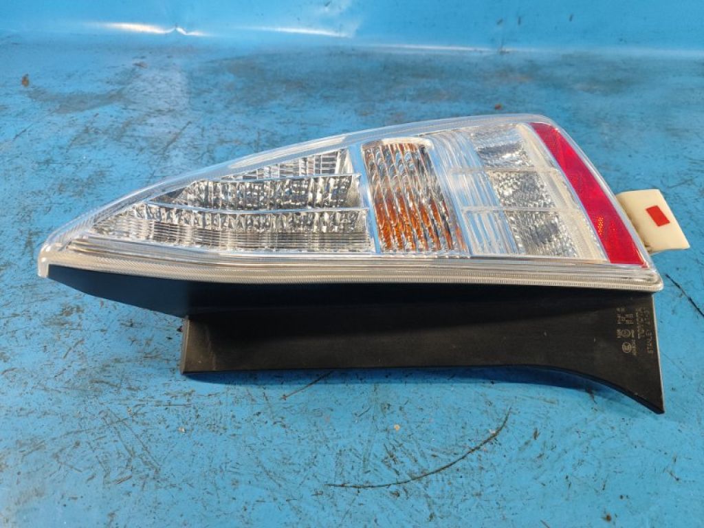 81551-47121 | Ліхтар зовнішній прав. TOYOTA PRIUS - 30 09-17 - Фото 3