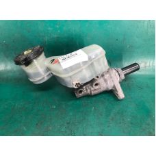 Главный тормозной цилиндр ACURA MDX (YD2) 06-13